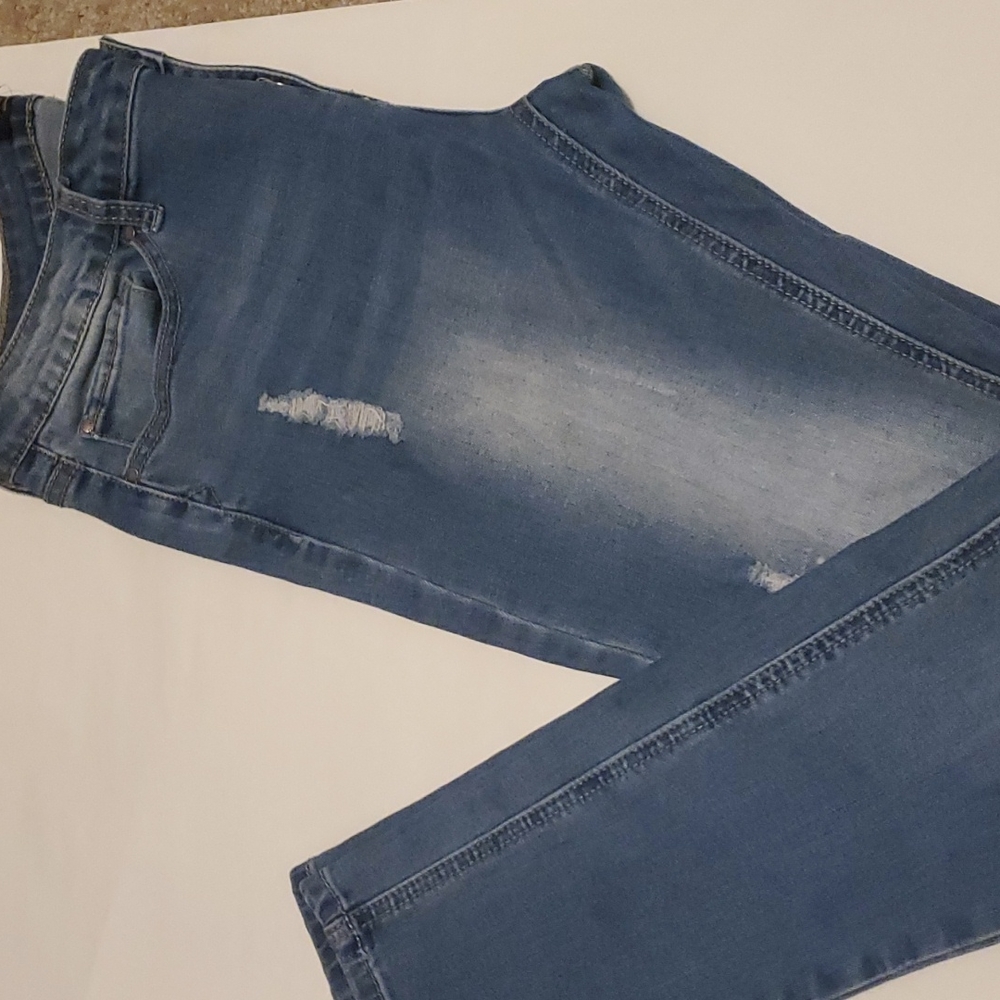 Iris distressed jeans
